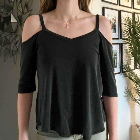 Black Cut Out Shoulder Blouse - Picture 6 of 13